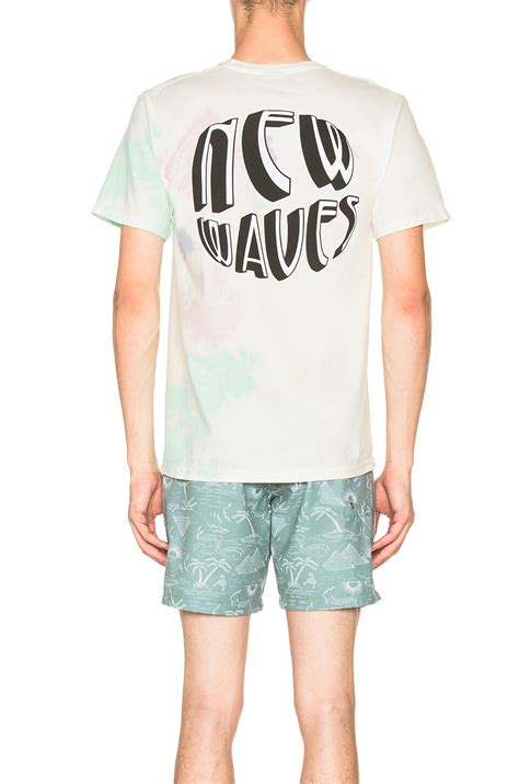 Stussy New Waves Tee In Natural Revolve