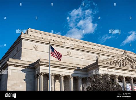 Washington Dc Estados Unidos La Gran Estructura Del Edificio De Los Archivos Nacionales Se