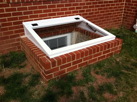 Creative Designs Of Basement Window Covers For Your Diy Project