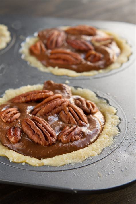 Which of these treats are you excited to make? No Sugar! Low-Carb Chocolate Pecan Pie | Healthful Pursuit