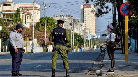 Muere Un Policía En Cuba Y Otros Dos Son Heridos En Asalto A Comisaría