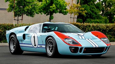 Lune Des Ford Gt40 Du Film Le Mans 66 Bientôt à Vendre