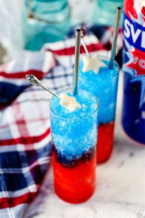 35 Easy 4th Of July Cocktails That’ll Steal The Fireworks Show 4th Of July Cocktails