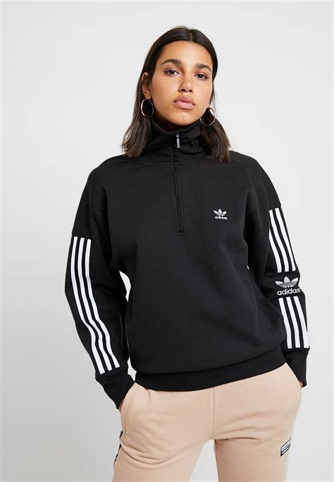The perfect layer for players, professionals and weekend warriors, adidas makes modern women's jackets for every setting. adidas Originals ADICOLOR HALF-ZIP PULLOVER - Sweatshirt ...