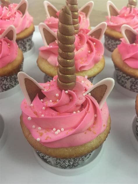Pink Unicorn Cupcakes Decorated Cake By Sweet Art Cakes Cakesdecor