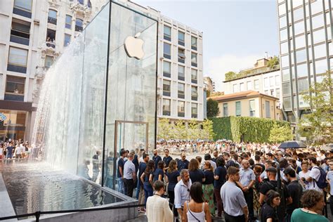 10 Best Apple Stores In The World Mobiblip