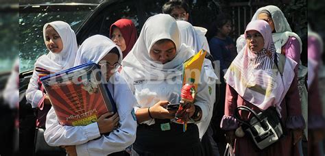 32 tahun 2021 yang didasari permendikbud ri no. Ini Jadwal PPDB 2021 Jenjang SMA/SMK dan SLB 2021 di Jawa ...