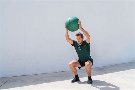 The Best Slam Ball Exercises For Athletes To Boost Explosive Power