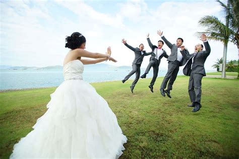 Download Funny Wedding Pictures