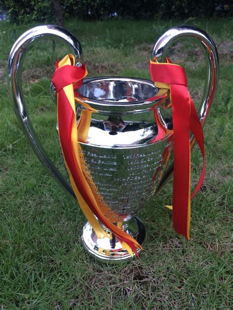 كأس دوري أبطال أوروبا (ar); Uefa Champions League Trophy - The UEFA Champions League ...