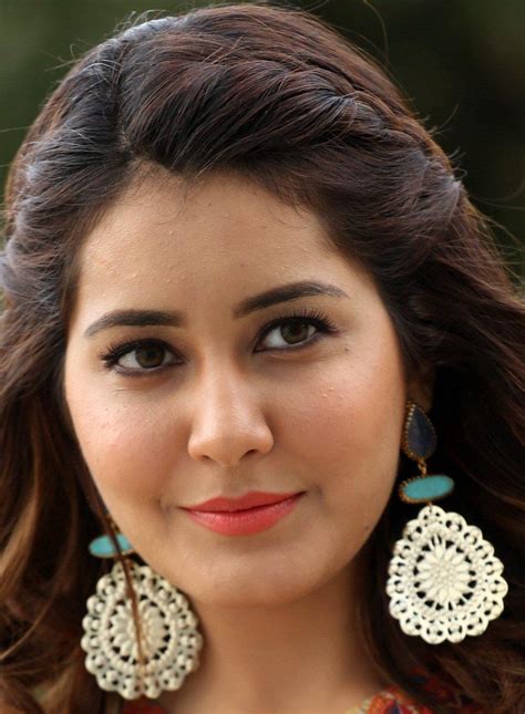 Telugu Actress Rashi Khanna Face Close Up Photos Gallery In 2021