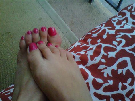 Liza Del Sierras Feet