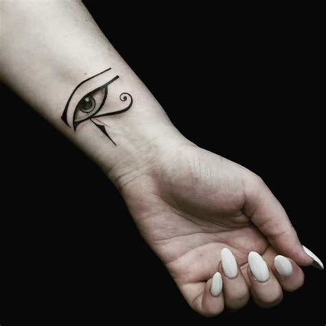 Eye Of Horus Tattoos Explained Meanings Common Themes Photos