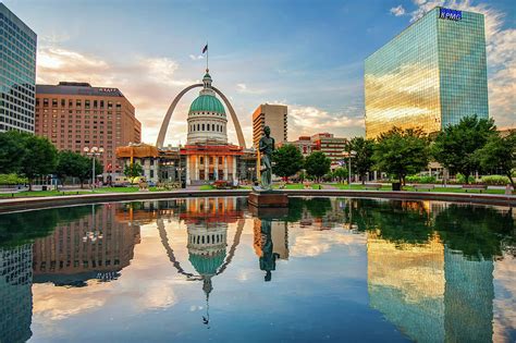 Downtown St Louis Skyline Morning Sunrise Reflections Photograph By