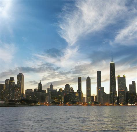 Chicago Sunset Skyline In Summer Stock Image Image Of Landmark