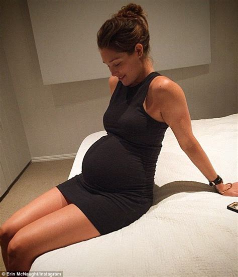 Erin Mcnaught Shows Off Her Week Bump Weeks Pregnant Pretty