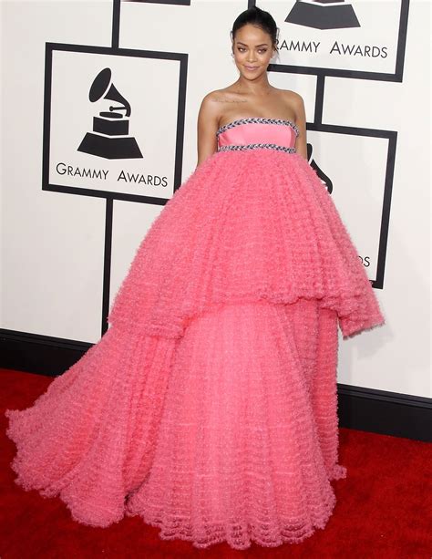 Rihanna Wearing Giambattista Valli Couture At Grammy Awards In Los