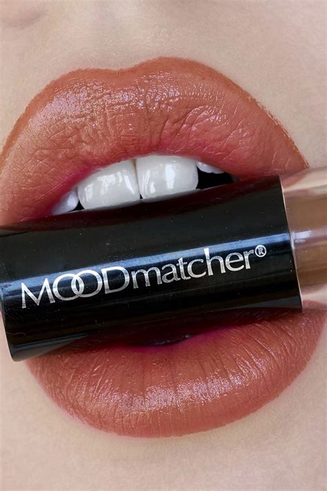 Moodmatcher Brown Lipstick How To Apply Lipstick Moodmatcher Lipstick