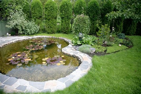 Small backyard ponds are a great because a pond will use on average 40 to 50% less water to maintain than a similarly sized piece of lawn, a small backyard pond is an excellent. 37 Backyard Pond Ideas & Designs (Pictures)