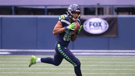 Seahawks News Tyler Lockett Signs 4 Year Contract Extension