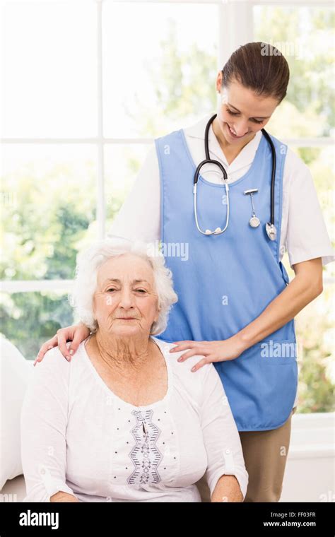 Elderly Woman Hi Res Stock Photography And Images Alamy