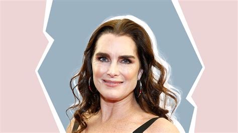 Brooke Shields Broke Her Femur And Is Learning To Walk Again—heres What A Doctor Says Brooke