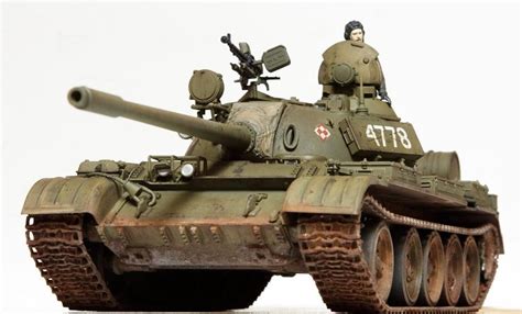 Soviet Tank T 55a Tamiya 35257 Plastic Model Kit 1
