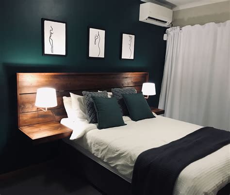 You may be interested in: Emerald Green Feature Wall in the Bedroom | Green bedroom ...