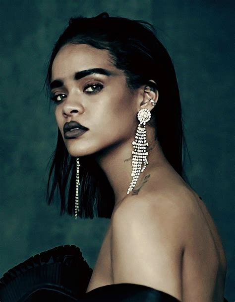 Rihanna Portraits By Paolo Roversi At Festival Photo Vogue Fubiz Media