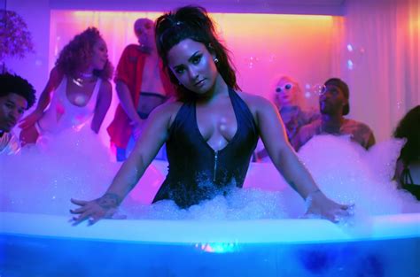 Demi Lovato S Sorry Not Sorry Video Watch Billboard Billboard