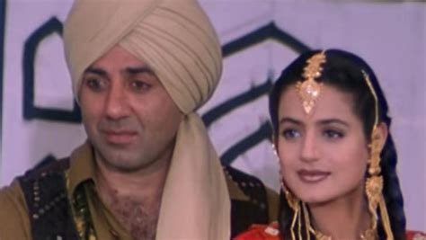 Gadar On Cards Sunny Deol And Ameesha Patel Tease Fans With New Announcement Bollywood Bubble