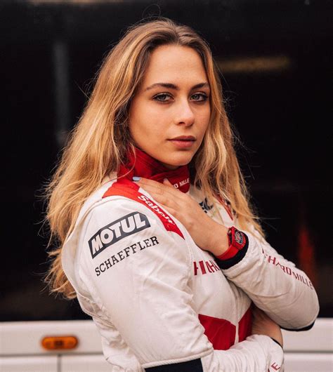 sophia floersch german racing driver r paddockwomen