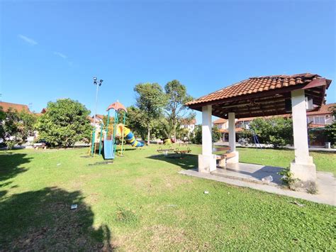 Bandar ini mula dibangunkan pada tahun 1980, dan dilengkapi empat komponen iaitu kawasan perumahan, institusi pendidikan. Ejen Rumah Taman Persada Kasih Bandar Enstek Negeri ...