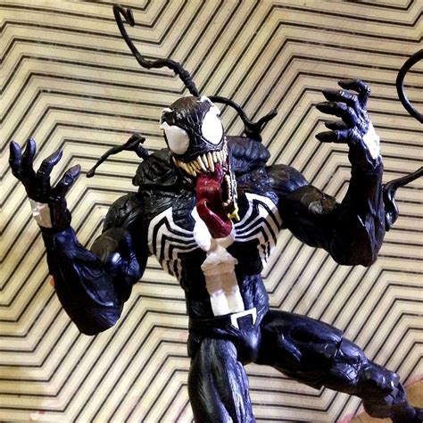 Marvel Marvel Select Venom Exclusive 7 Action Figure 2018 Diamond