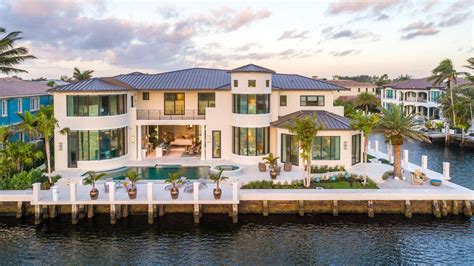 115 Million Boca Waterfront Mansion A Finalist In Hgtvs Ultimate