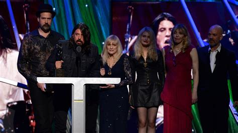 Rock Roll Hall Of Fame Inducts Nirvana Kiss Linda Rondstadt CBS San Francisco