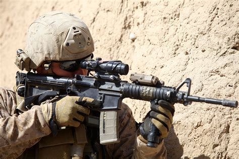 Meet The Armys New M4a1 Rifle The National Interest