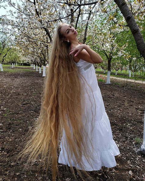 Real Life Rapunzel Hasnt Cut Her Hair In Over 30 Years And She Still Never Gets Tired Of
