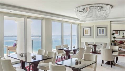 Waldorf Astoria Dubai Palm Jumeirah Luxury Resort The Luxe Voyager