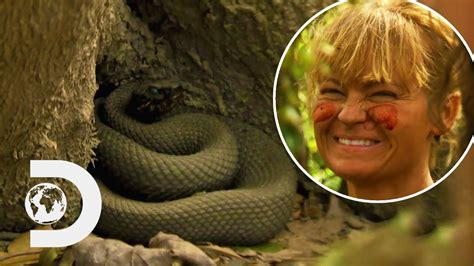 Survivalist Woman Kills Huge Venomous Snake For Dinner Naked And Afraid XL YouTube