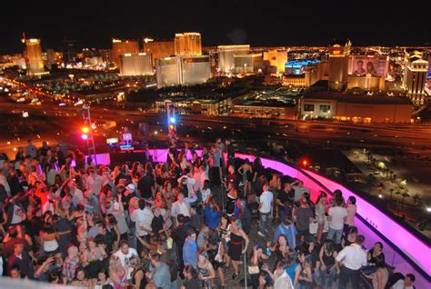 Voodoo Rooftop Nightclub 213 Photos Lounges The Rio Las Vegas
