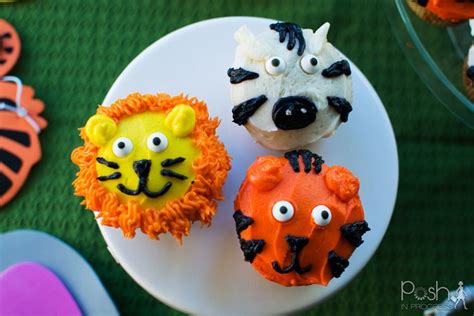 Zoo Animal Cupcakes Zoo Animal Cupcakes Zoo Birthday Zoo Birthday Cake