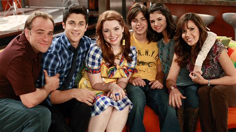 Selena Gomez And David Henrie Confirmed To Appear In Wizards Of Waverly Place Reboot True