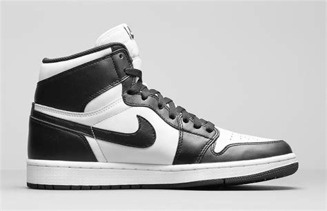 Air Jordan 1 Retro High OG 'Black/White' - Release ...