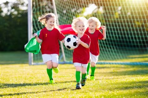 The Benefits Of Athletics 5 Reasons Why Kids Should Play Sports