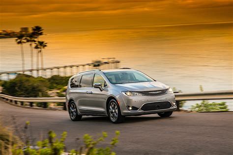 Chrysler Pacifica And Dodge Caravan Get 35th Anniversary Edition