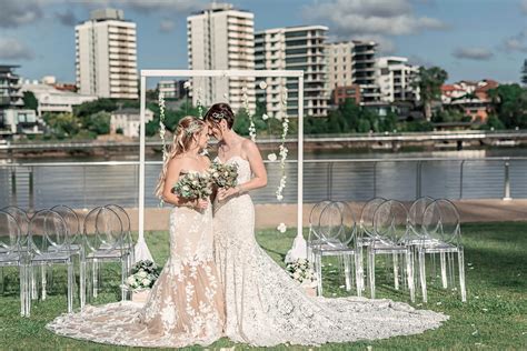 two brides with love brisbane wedding decorators