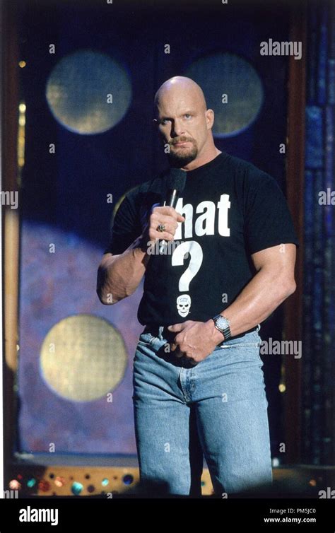 Stone Cold Steve Austin 2002 Hi Res Stock Photography And Images Alamy