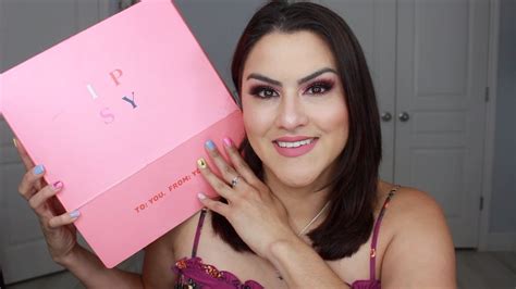 October 2020 Ipsy Glam Bag Plus Unboxing And Try On Youtube