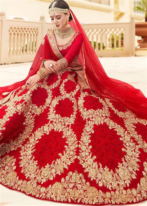 Pin By زهرة القصر On Lehengas In 2021 Indian Bridal Outfits Red Bridal Dress Red Wedding Lehenga